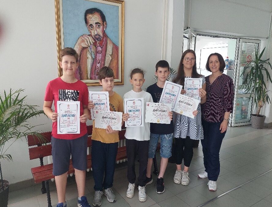 У школској 2023/24. години ученици шестог разреда су били веома успешни на свим нивоима такмичења из физике